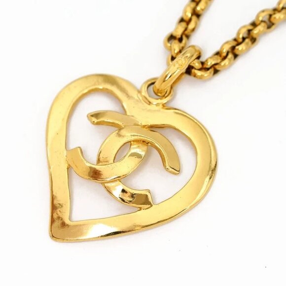CHANEL CC Logos Heart Pendant Necklace 24" Gold Tone 95P Auth l11382 - Picture 6 of 16